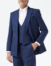 Elegante abito uomo blu scuro
