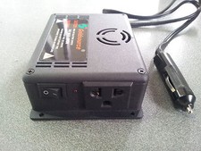 Convertitore inverter per auto