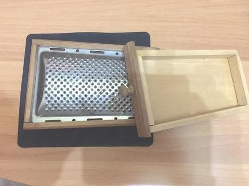 Grattuggia legno con - in,