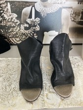 VINCE zeppa con cinturino in