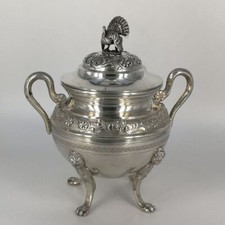 Impressionante bomboniera del