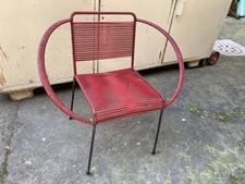 ? Sedia rossa da bambino in ferro e plastica - Design anni '50