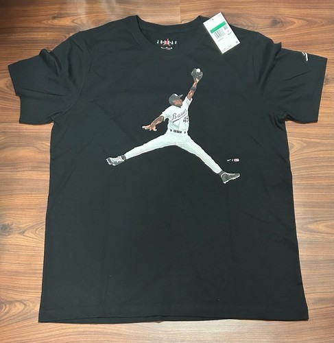 Maglia nuova con etichette - maglia,
