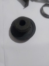 Upper Engine Suspension Plug
