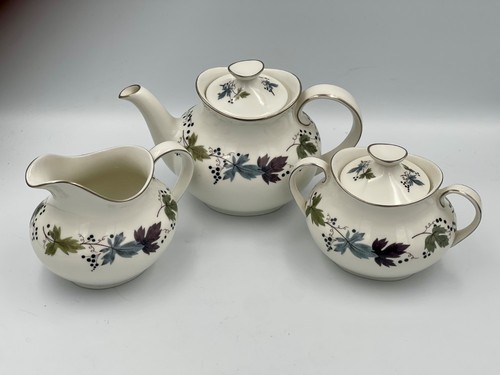 Royal doulton burgundy - burgundy, tc1001