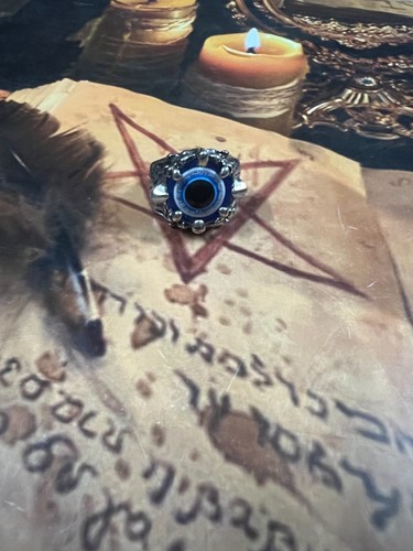Illuminati anello cacciato