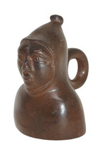 Statuina monaco in metallo