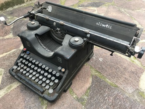 Macchina scrivere olivetti - da,