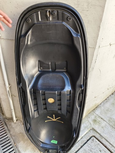 Piaggio 657106001a sella - piaggio,