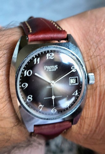 Orologio meccanico vintage - orologio,