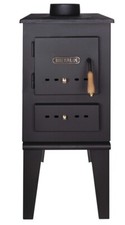 Stufa a legna Metalik Mini 6.5kW con piastra in ghisa compatta ed efficiente