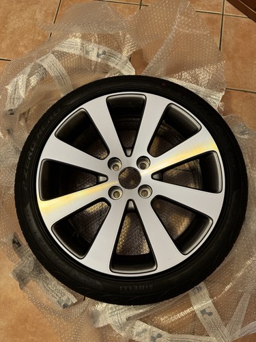 Gomma cerchio per auto - e,