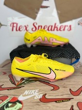 Scarpe da calcio con lacci