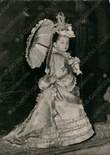 1955 VICENZA Carnevale bambina abito vittoriano costume Fotografia