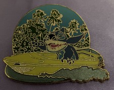 Disney Stitch in Motoscafo