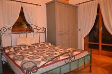 Camera da letto matrimoniale completa letto in ferro battuto con rete a doghe 