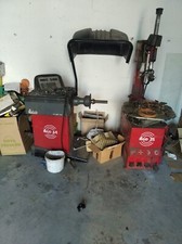 Smontagomme,equilibratrice e convergenza pneumatici auto Teco