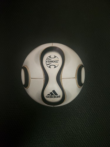 Pallone ufficiale adidas - pallone,