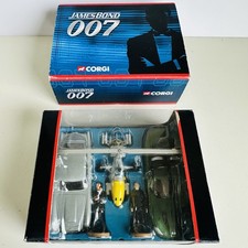 Set Figurine Corgi James Bond