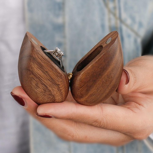 Forma cuore legno di - di,