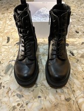 Scarpe donna ANFIBI marca GUESS colore nero usati,ma in buone condizioni