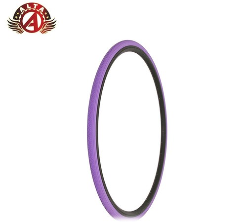 Alta bicicletta filo - bicicletta,