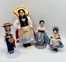 Lotto 4 bambole costume
