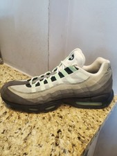 Taglia 14 - Palace x Nike Air