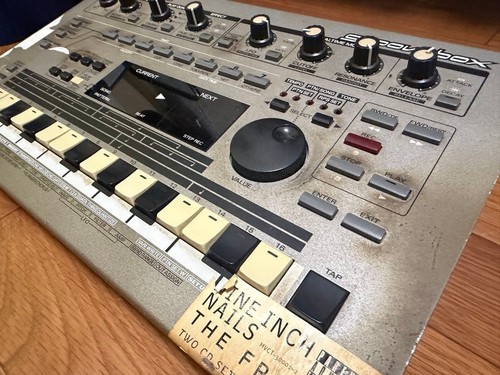 Roland 303 groovebox - roland,