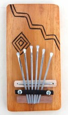 Pianoforte in legno (Mbira o