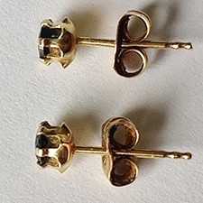 Orecchini mini zaffiro in oro