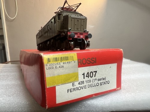 Ancienne locomotive rivarossi - ancienne,