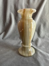 Vaso per gemme in granito