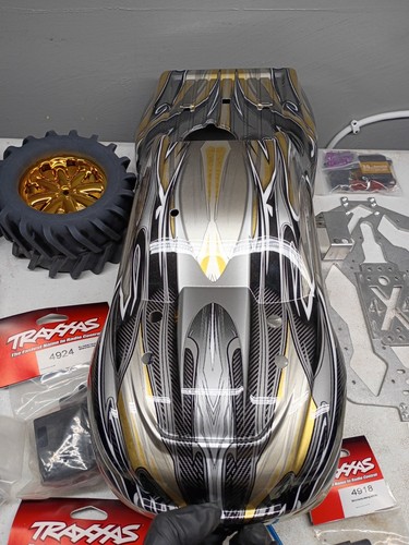 Traxxas maxx 3 - t,