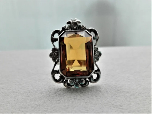 Anello antico con quarzo - antico,