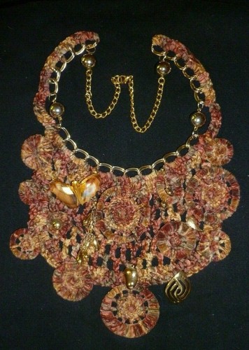 Collana dichiarazione