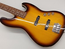 Basso elettrico Fender Japan