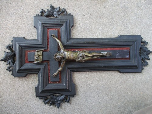 Crocifisso legno intagliato - in,