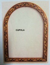 Cornice in legno A CUPOLA