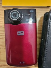 Kodak Zi8 con scheda di