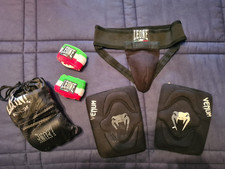 Accessori Kickboxing usati guantoni LEONE fasce paracolpi