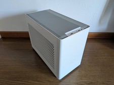 Case Cooler Master NR200 con