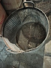Cesta in rete di ferro maglia media contenitore, buono stato.