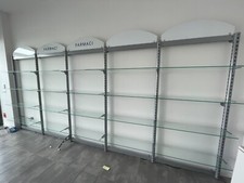 Scaffali espositori componibili con larghezza massima 600 cm x H 225 cm