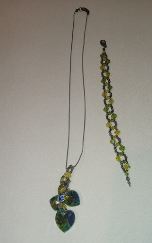 Collana con perline e - collana,