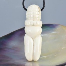 Ciondolo perline focali dea