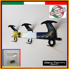 Decorated 3 Seater Wall