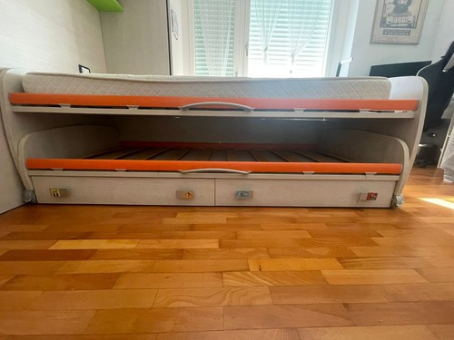 Letto singolo con - con,