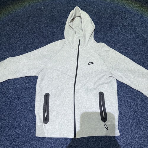 Grey nike tech size large - grey,