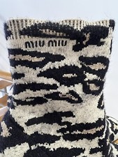 Miu Miu Scarpe Stivaletti in tessuto con tacco in pelle scamosciata. Nr. 39,5 IT